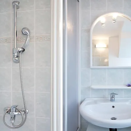 Aurora I アパート